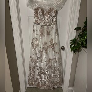 White and gold Cachet prom/wedding dress, size 8, rhinestone tone belt attached